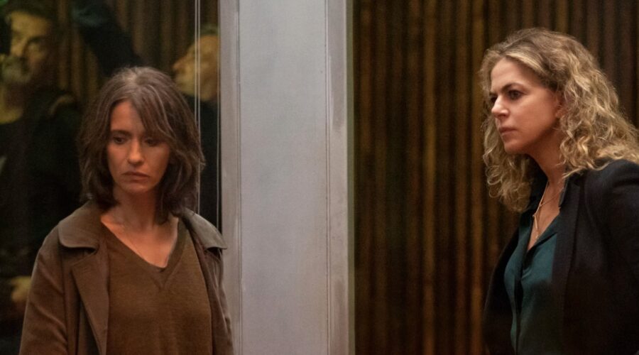 Teresa Saponangelo Claudia Gerini In Sara La Donna Nell'ombra Credits Netflix Alessio Cupelli