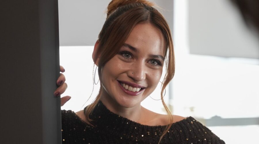 Tradimento Ii Canale 5 - 1a Tv Ilayda Çevik (Ipek Okuyan) Credits Rete In Rete