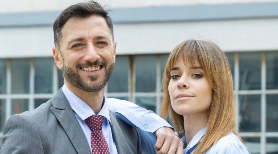 Alessandra Masi, Carlo Caracciolo In Un Posto Al Sole Credits Rai