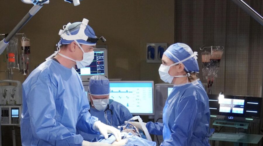 Beautiful Xxxiv - 9168 Canale 5 - 1a Tv Tanner Novlan (John 'finn' Finnegan), Ashley Jones (Bridget Forrester) Credits Rete In Rete