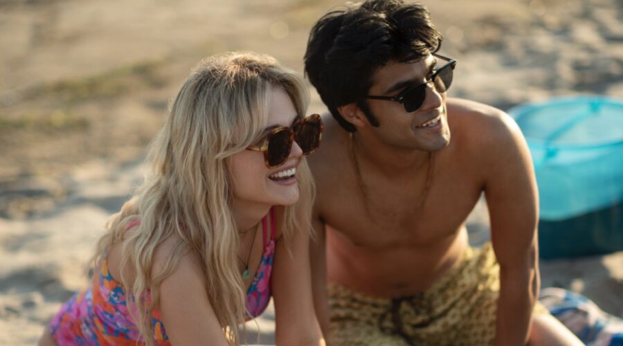 Emily Alyn Lind E Rahul Kohli In L'estate Dei Segreti Perduti Credits Prime Video