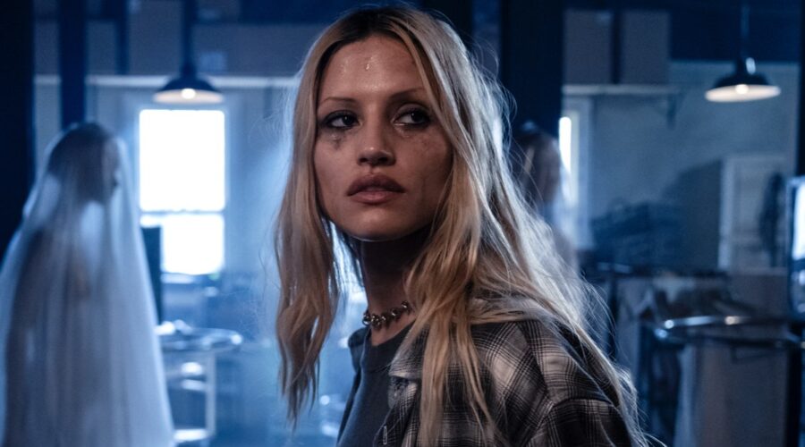 Gabbriette Bechtel Nel Ruolo Di Tyler Trevino In So Cosa Hai Fatto Credits Sony