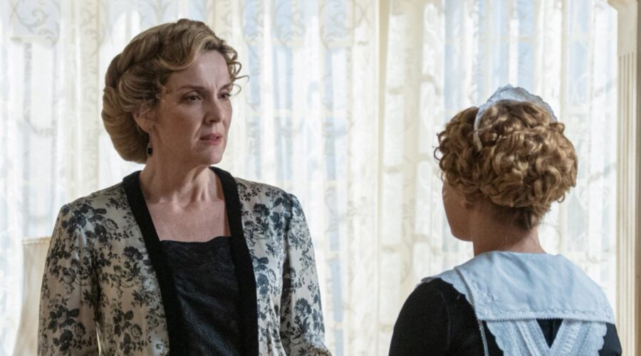 La Promessa Iii - 438 Retequattro - 1a Tv Eva Martín (Cruz Ezquerdo); Ana Garces (Jana Exposito) Credits Rete In Rete