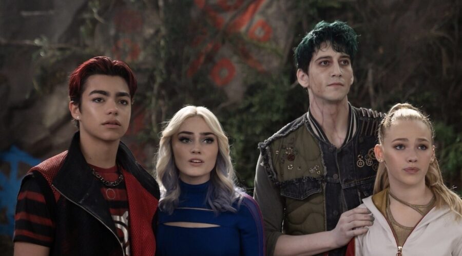 I Protagonisti Di Zombies 4 In Una Scena Del Film Credits Disney Plus
