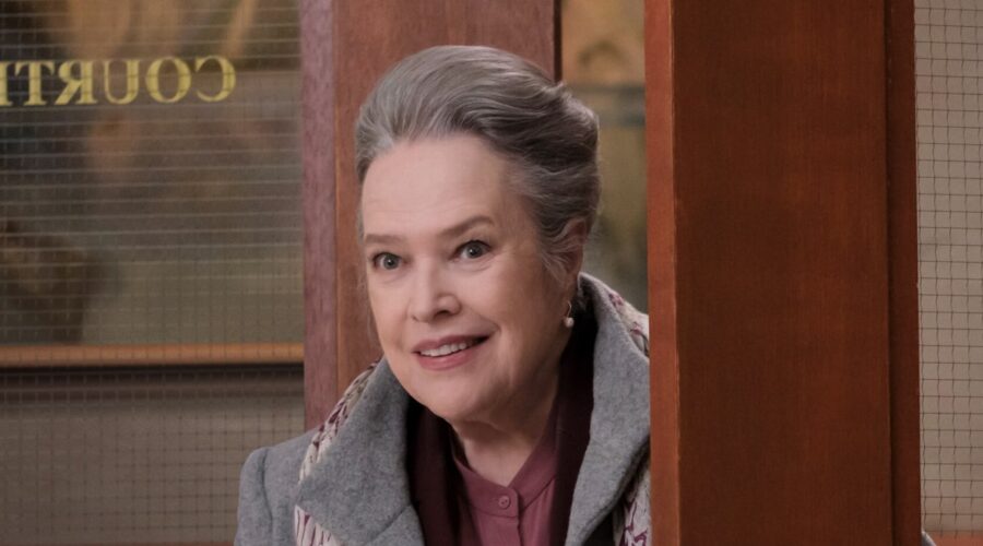 Kathy Bates Nei Panni Di Madeline “matty” Matlock (Alias Madeline Kingston) Credits Paramount Plus