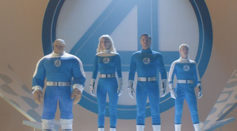 Pedro Pascal Nel Ruolo Di Reed Richards, Vanessa Kirby Che Interpreta Sue Storm, Joseph Quinn Nei Panni Di Johnny Storm Ed Ebon Moss-bachrach Come Ben Grimm Ne I Fantastici 4 Gli Inizi Credits Marvel