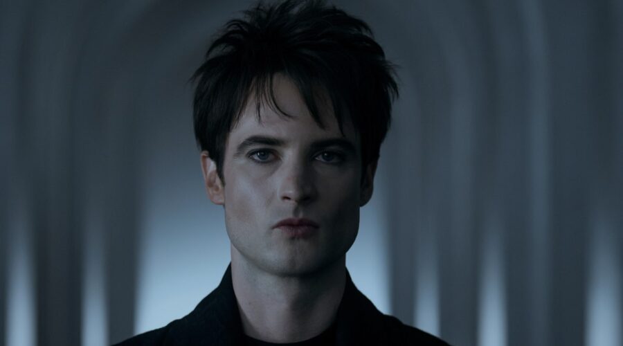 The Sandman. Tom Sturridge As Dream In Episode 210 Of The Sandman. Cr. Ed Miller/netflix