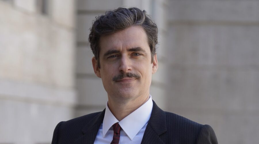 Flavio Parenti In Il Paradiso Delle Signore Credits Rai