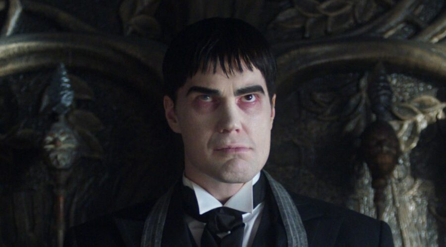 Joonas Suotamo È Il Nuovo Lurch In Mercoledì Credits Netflix