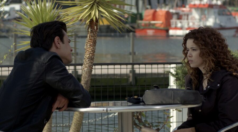 La Forza Di Una Donna I Canale 5 - 1a Tv Seray Kaya (Sirin Sarikadi) In Una Scena Credits Rete In Rete