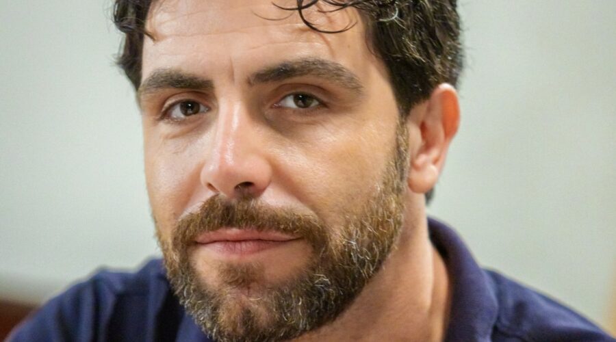 Antino Casertano In Un Posto Al Sole Credits Rai