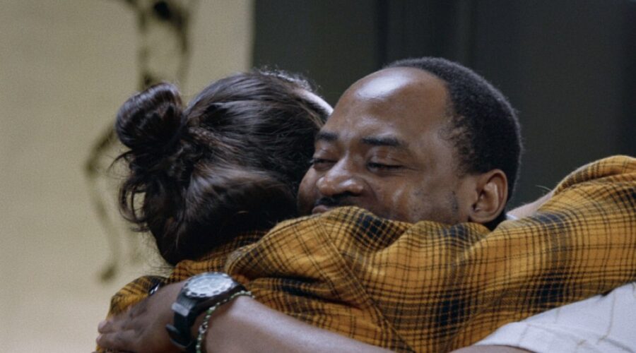 immagine di effetto domino credits mediaset infinity