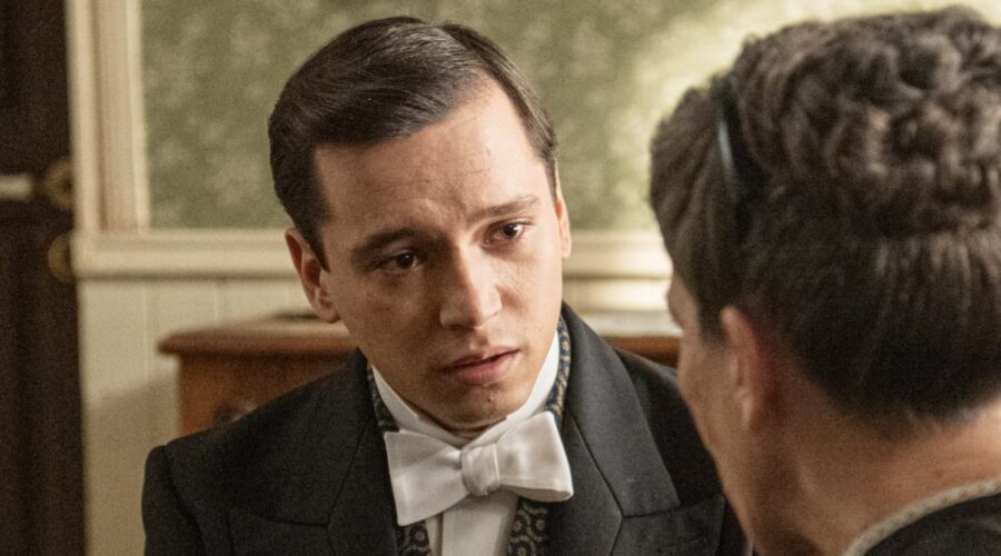 La Promessa Iv - 502 Retequattro Manu Imizcoz (Santo Pellicer); Marga Martínez (Petra Arcos) Credits Rete In Rete