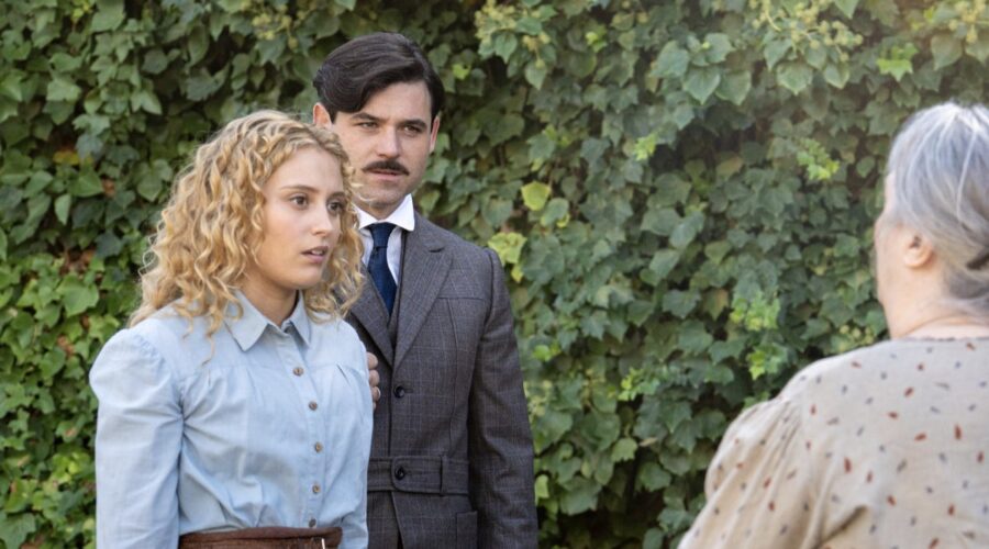 La Promessa Iv - 507 Retequattro Angel Hector Sanchez (Antonio); Arturo Sancho (Manuel); Ana Garces (Jana); Inma Ochoa (Rica) Credits Rete In Rete