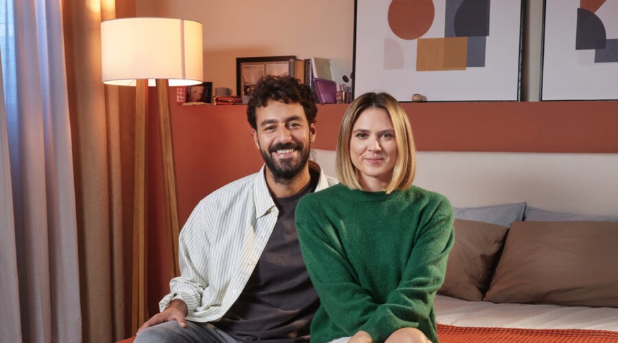 Michele Rosiello E Brenda Lodigiani In Love Bugs Credits Sky Now Tv8