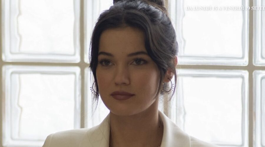 Pınar Deniz In Segreti Di Famiglia 2 Credits Mediaset Infinity