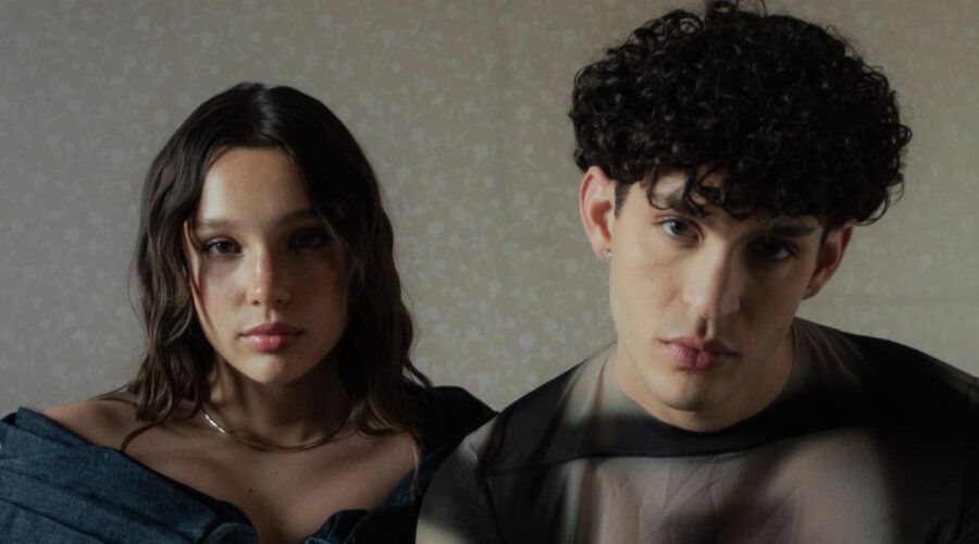 Sarah Toscano E Mida Credits Dopoesco