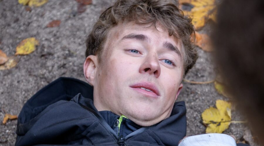 Tempesta D'amore 20 - 70 Retequattro - 1a Tv Robin Schick As Philipp Brandes Credits Rete In Rete