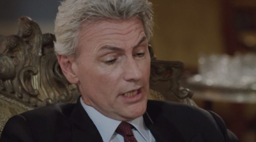 Roberto Farnesi (Umberto Guarnieri) in una scena della puntata 4 de “Il Paradiso Delle Signore 10”. Credits: Rai.