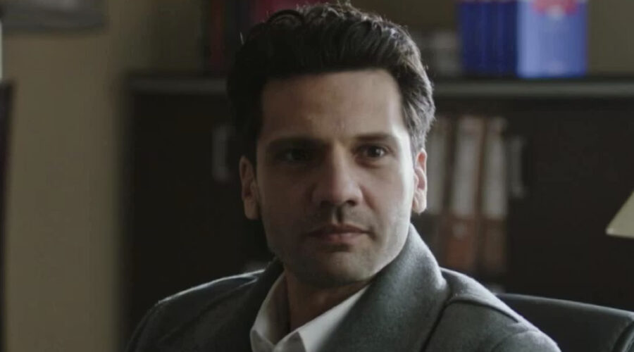 Kaan Urgancıoğlu (Ilgaz) In Una Scena Di Segreti Di Famiglia Credits Mediaset Infinity