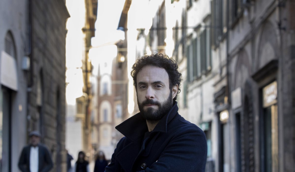 Alessio Vassallo (Domenico “Mimmo” Dodaro) in una scena de “L'altro ispettore”. Credits: Rai.