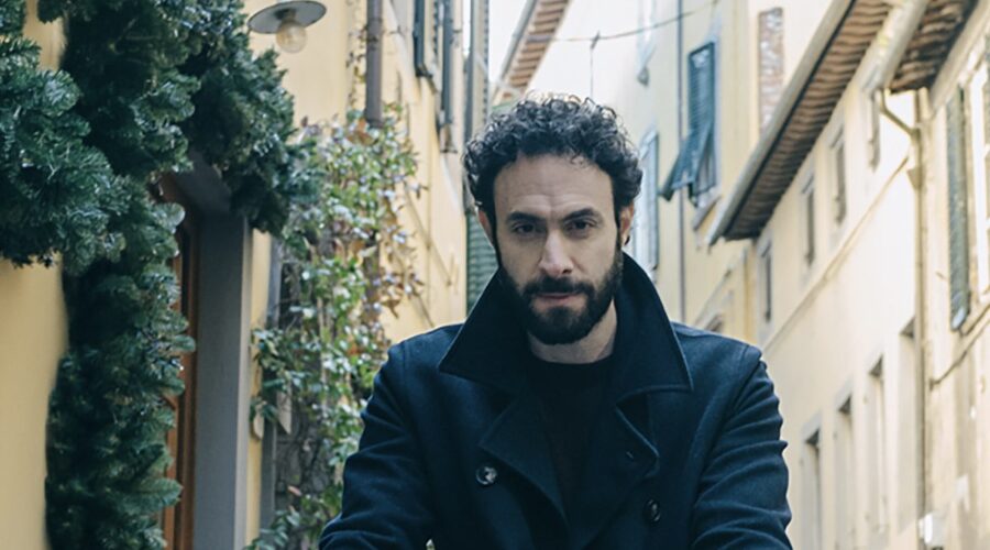 Alessio Vassallo (Domenico “Mimmo” Dodaro) in una scena de “L'altro ispettore”. Credits: Rai.