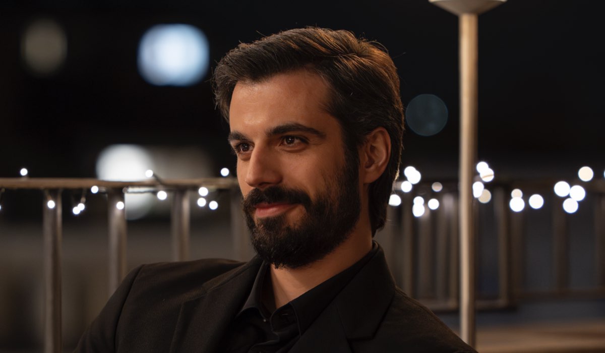 Gianmarco Saurino (Christian Macaluso) in una scena di “Call My Agent - Italia 3”. Credits: Chiara Calabrò/Sky Italia.