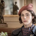 Maria Vera Ratti (Enrica Colombo)​​​​​​​​ in una scena de “Il Commissario Ricciardi 3”. Credits: Rai.