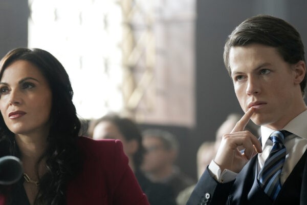 Milo Callaghan E Lana Parrilla In The Rainmaker Credits Sky