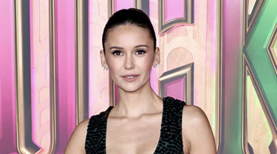 Nina Dobrev Alla Premiere Di Wicked For Good Credits Via Getty