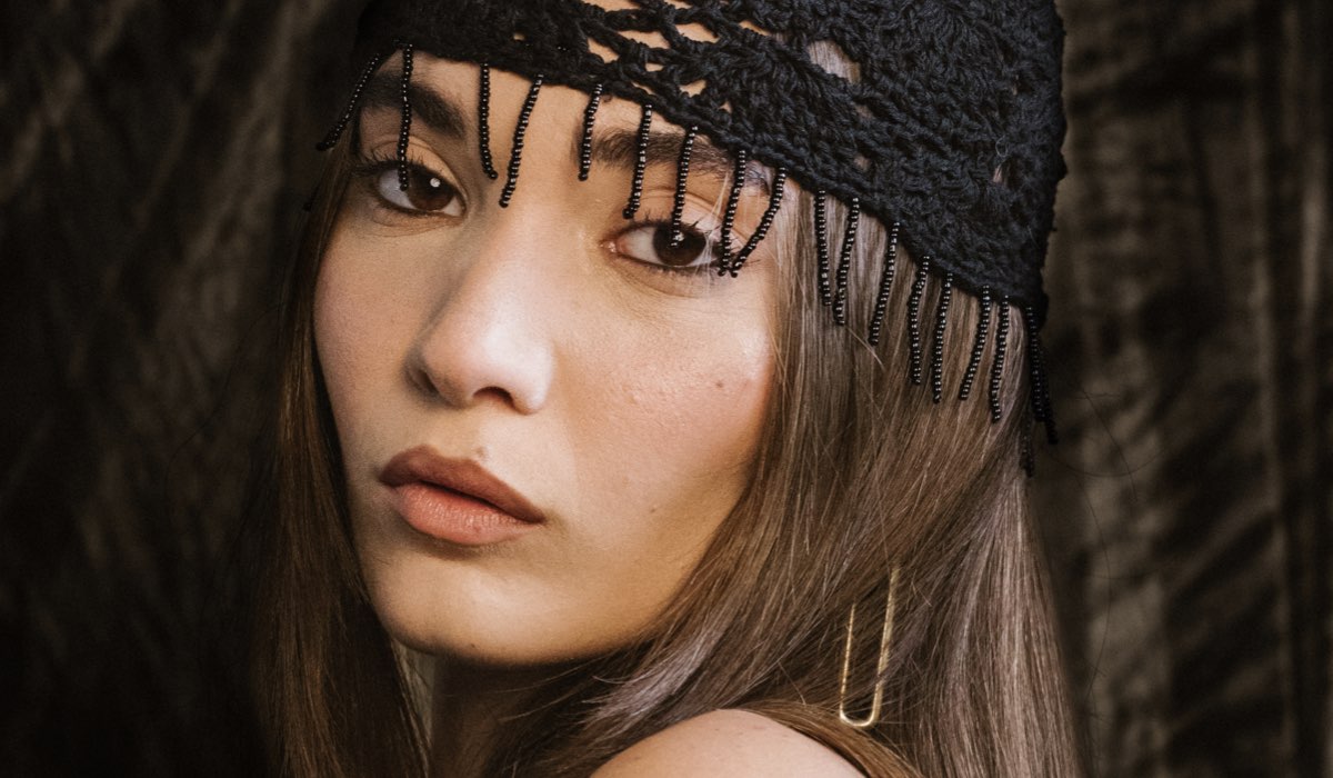 Antonia, nome d'arte di Antonia Nocca, in un posato. Credits: Manuel Grazia.