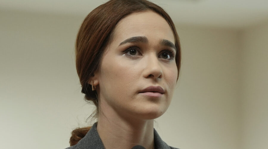 Tradimento Ii Canale 5 - 1a Tv Burcu Söyler (Selin) Credits Rete In Rete