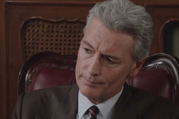 Roberto Farnesi (Umberto Guarnieri) in una scena della puntata 40 de “Il Paradiso Delle Signore 10”. Credits: Rai.