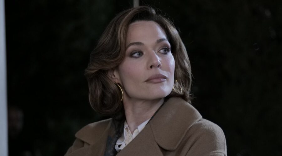 Laura Chiatti (Valentina Colombo) in una scena di “Se fossi te”. Credits: Rai.