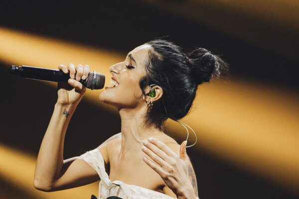 Levante in uno scatto durante una esibizione nel corso del quinto live di “X Factor 2025”. Credits: Virginia Bettoja/Sky Italia.