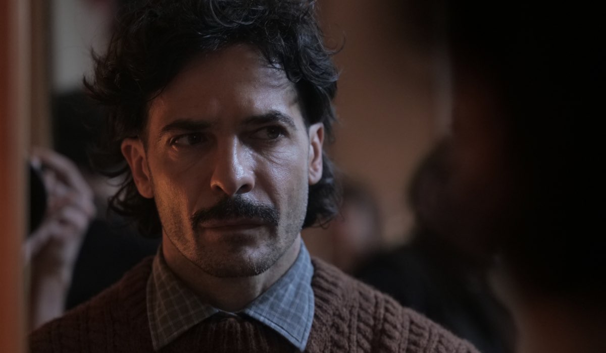 Marco Bocci (Massimo Mancuso) in una scena di “Se fossi te”. Credits: Rai.