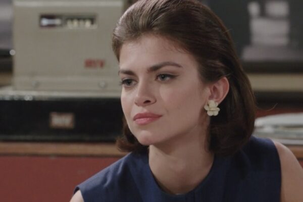 Aurora Moroni (Rebecca Brugnoli) in una scena della puntata 65 de “Il Paradiso Delle Signore 10”. Credits: Rai.