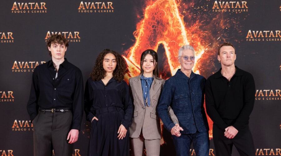 Sam Worthington, Stephen Lang, Bailey Bass, Trinity Jo-li Bliss E Jack Champion Presentazione Avatar 3 Credits Disney