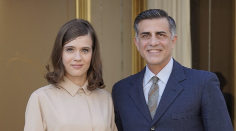 Da sinistra: Iuliana Calcatinci (Caterina Rinaldi) e Simone Montedoro (Fulvio Rinaldi) in un posato per “Il Paradiso Delle Signore 10”. Credits: Rai.