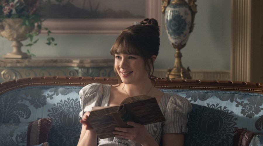 Claudia Jessie (Eloise Bridgerton) In Bridgerton 4 Credits Netflix