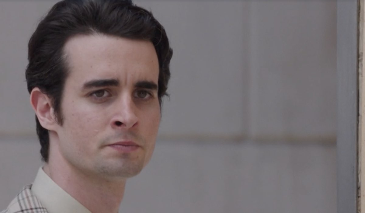 Elia Marangon (Ettore Marchesi) in una scena della puntata 7 de “Il Paradiso Delle Signore 10”. Credits: Rai.