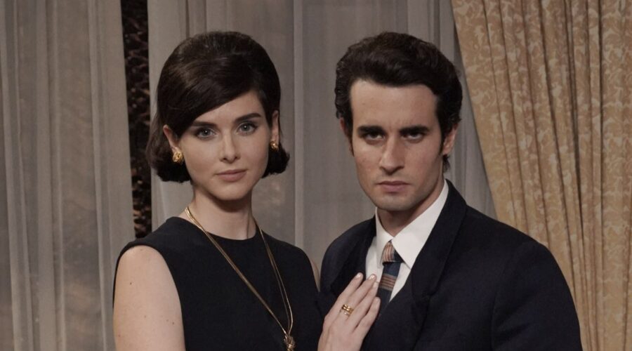 Da sinistra: Valentina Ghelfi (Greta Marchesi) e Elia Marangon (Ettore Marchesi) in un posato de “Il Paradiso Delle Signore 10”. Credits: Rai.