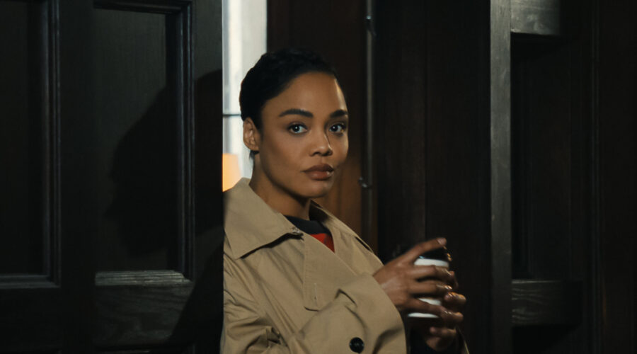 His & Hers. Tessa Thompson As Anna In Episode #103 Of His & Hers. Cr. Courtesy Of Netflix © 2025