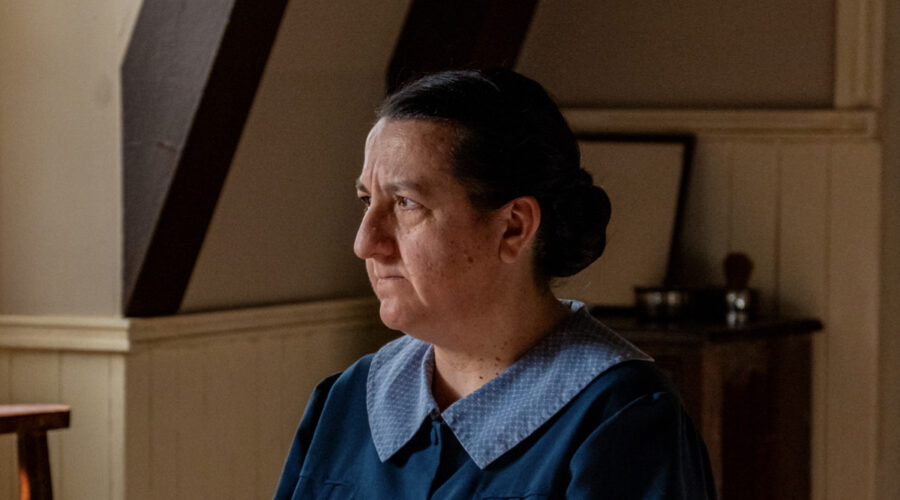 La Promessa Iv - 573 Retequattro Carmen Flores (Simona) Credits Rete In Reter