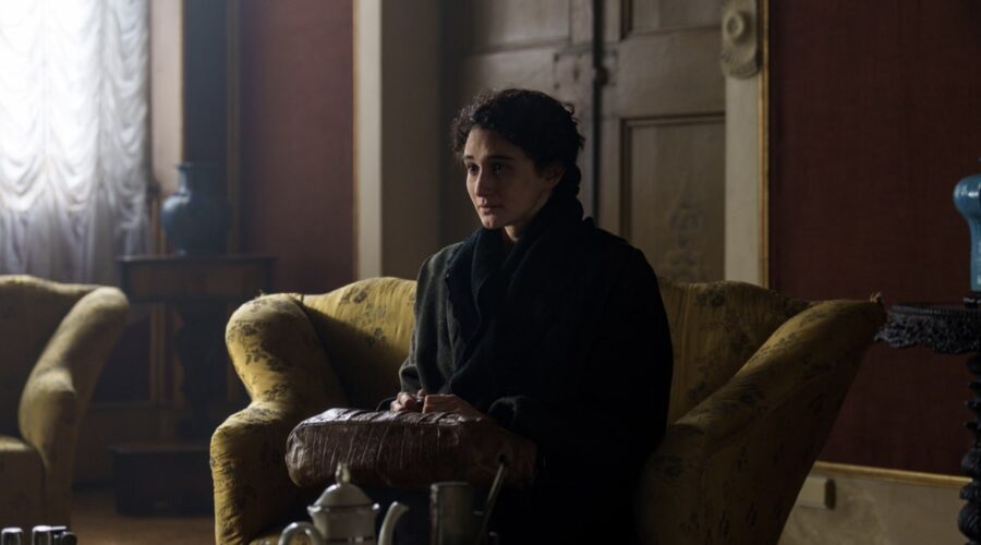 Linda Caridi (Nadia Tassan) in una scena di “Prima di noi”. Credits: Antonio Faccilongo/Rai.