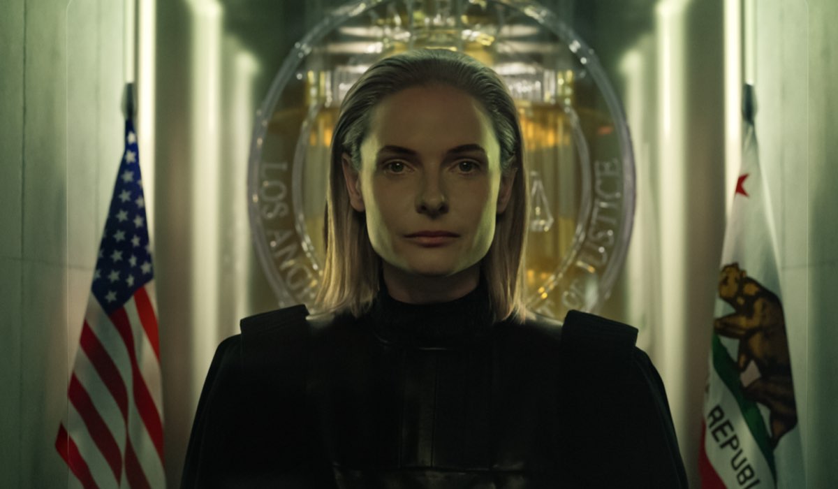Rebecca Ferguson (Giudice Maddox) in una scena di “Mercy: Sotto Accusa”. Credits: Eagle Pictures.