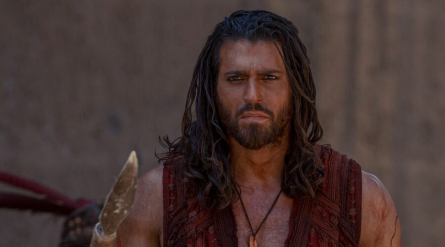 Can Yaman (Sandokan) in una scena di “Sandokan”. Credits: Rai/Disney+.