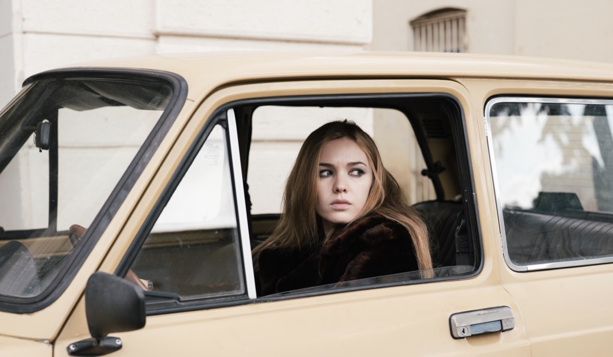 Carolina Sala (Irma Monteu) in una scena di “Cuori 3”. Credits: Rai.