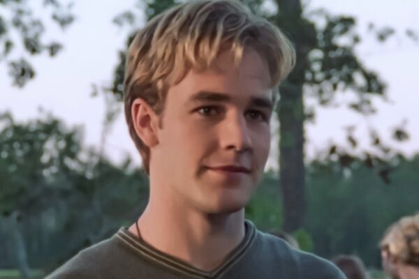 James Van Der Beek In Dawson's Creek Credits Sky