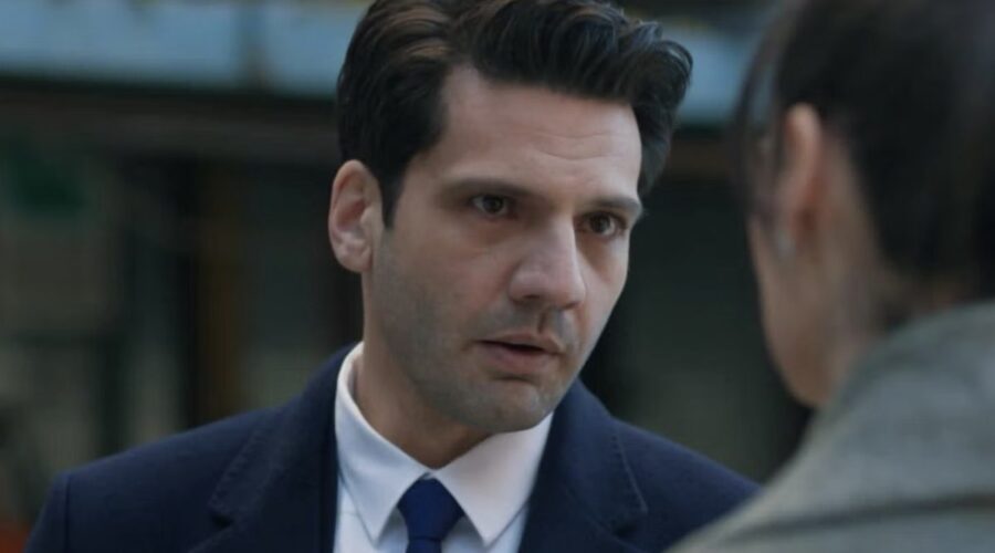 Kaan Urgancioglu (Ilgaz) In Una Scena Di Segreti Di Famiglia 3